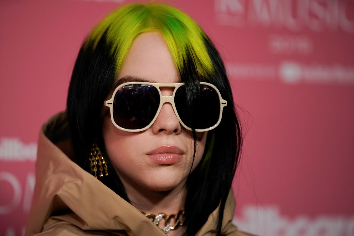 Billie Eilish menangi "Woman of the Year" versi Billboard