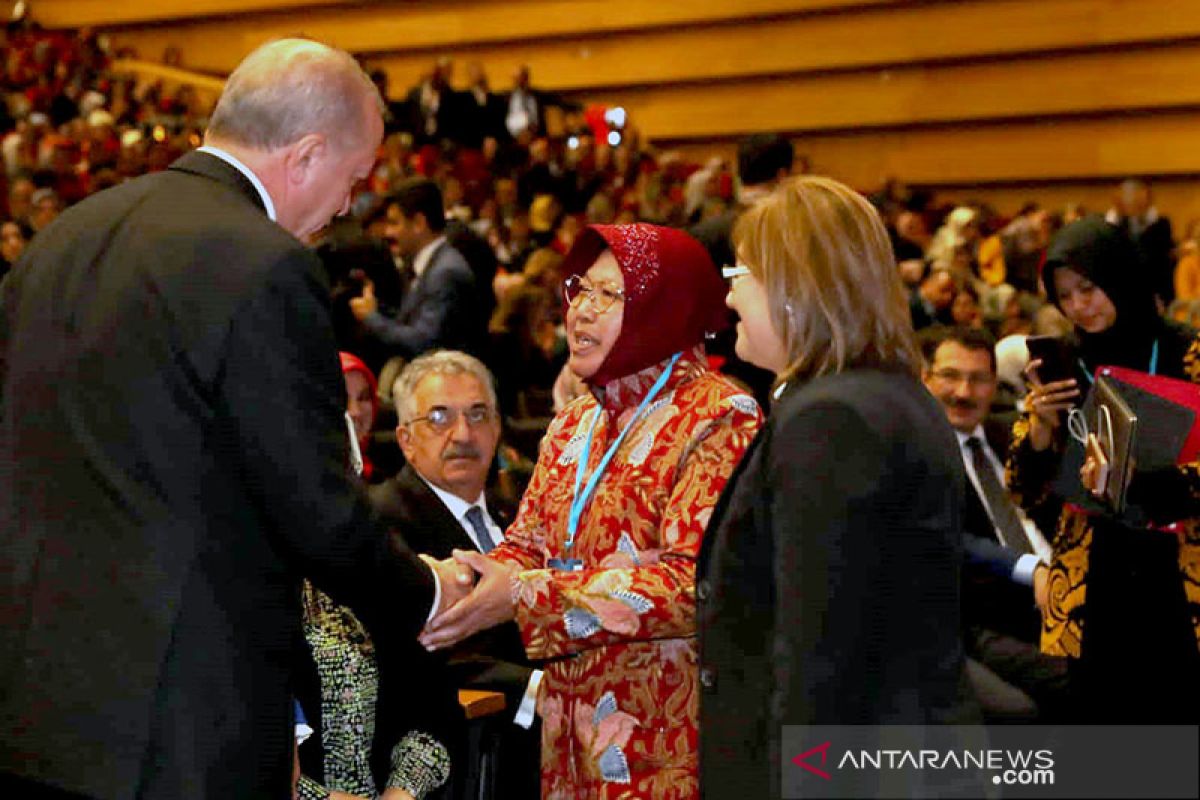 Surabaya Mayor meets Erdogan, inspires Turkey's women