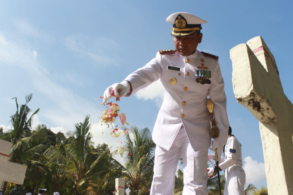 Kenang Operasi Seroja, Satgas IME19B lakukan ziarah