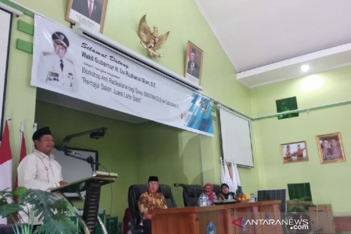 Wagub Jabar Uu Ruzhanul Ulum  ajak pelajar di Garut waspadai paham radikal