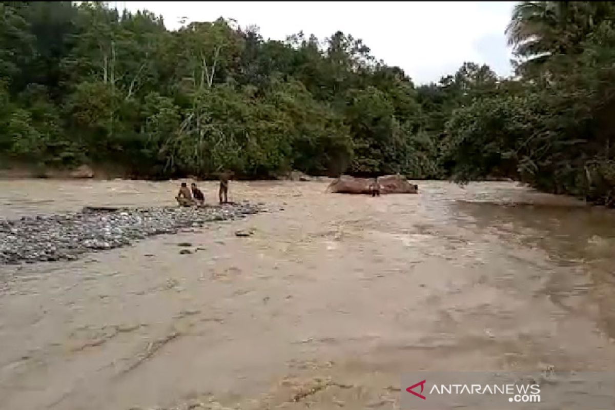 Pencarian anak hanyut di Sungai Lumut Aceh Tengah belum membuahkan hasil