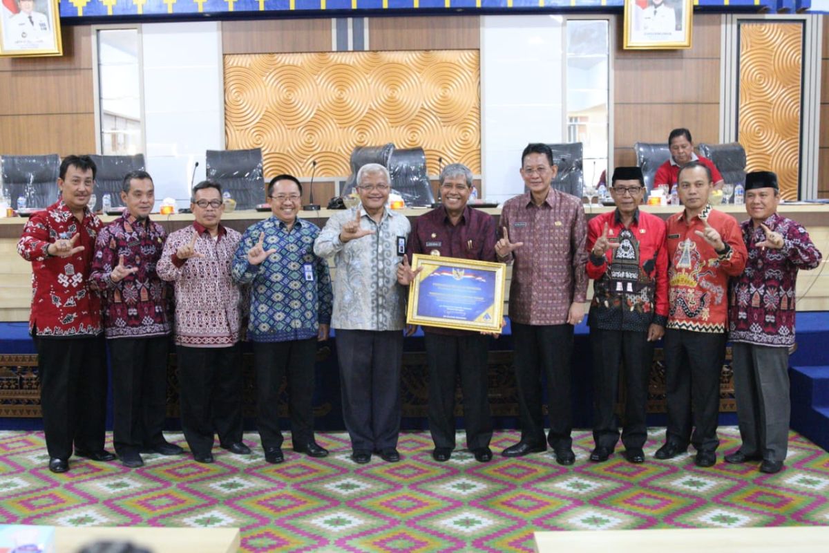 Pemkab Lampung Tengah raih penghargaan WTP