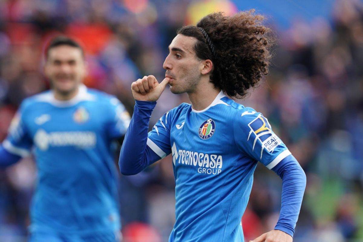 Liga Inggris: Manchester City ingin tarik Cucurella dari Brighton