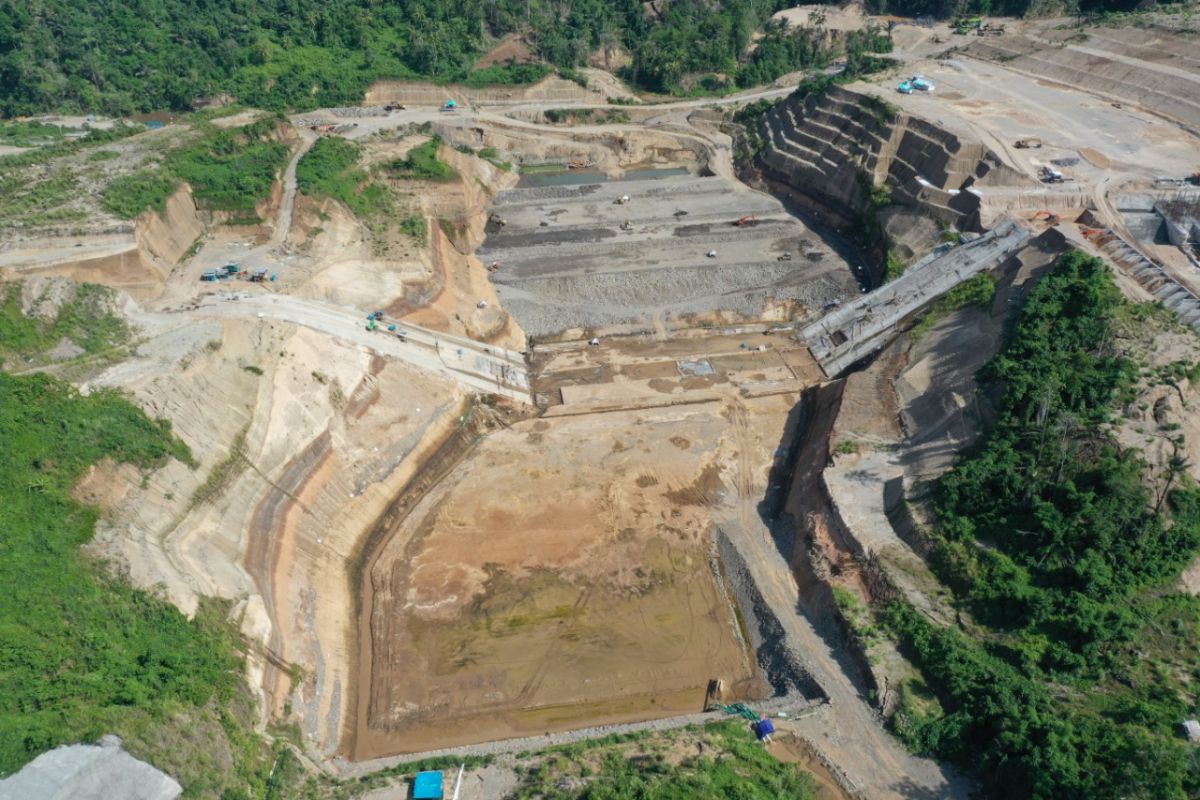 Penimbunan bendungan Kuwil Kawangkoan di bagian hulu terkendala pembebasan lahan