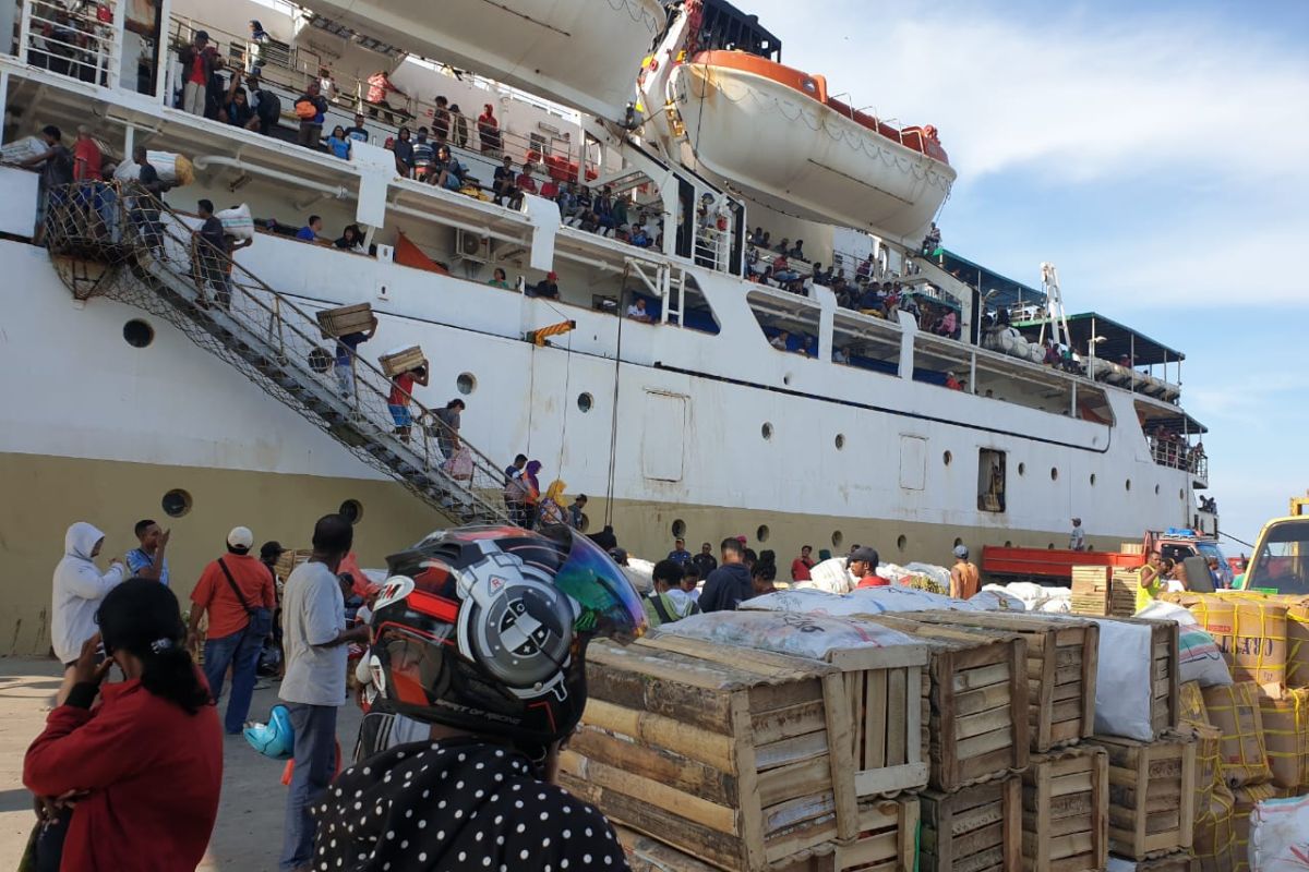 Pelni tambah armada layani rute Batam-Belawan