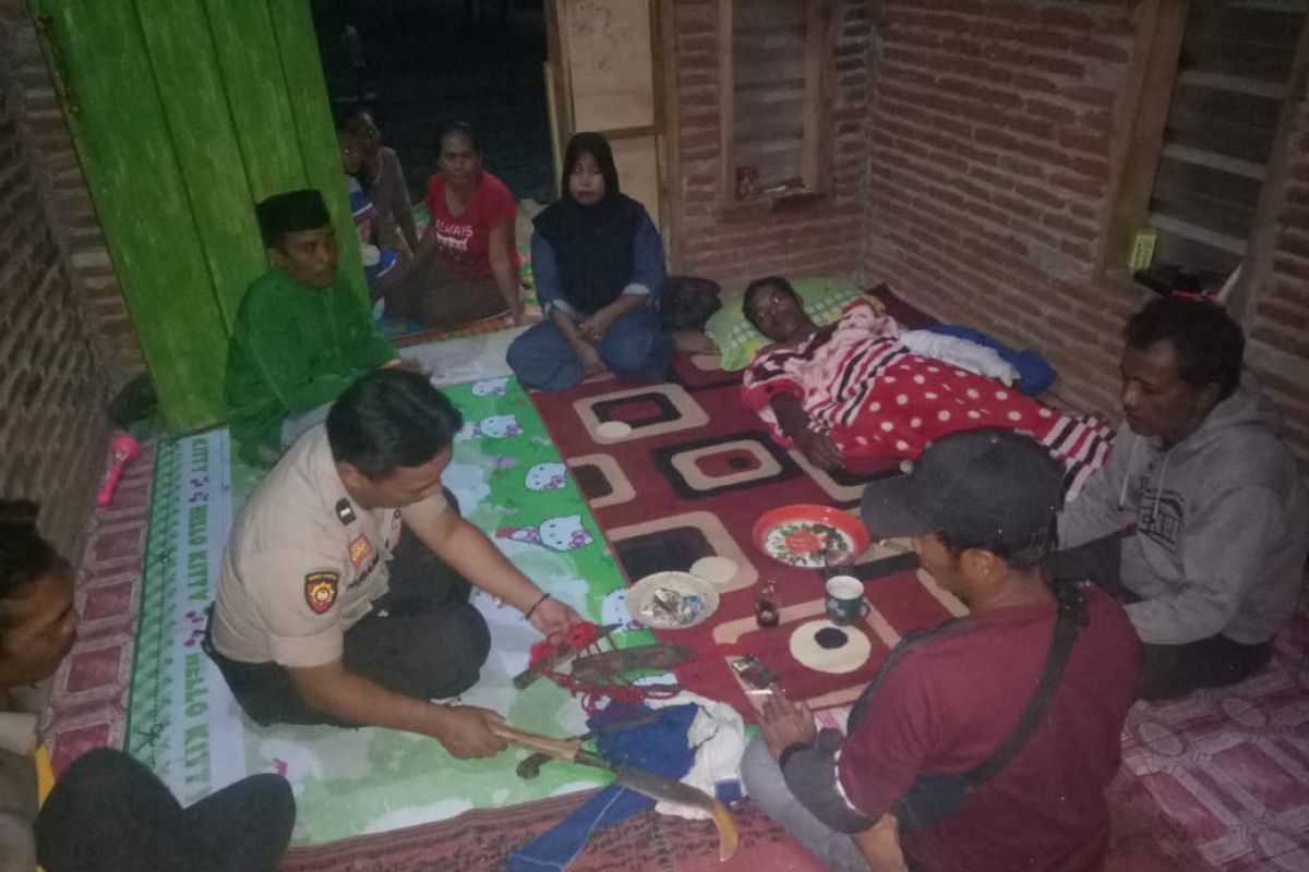 Satu tewas dan satu luka bakar, warga Jereweh Sumbawa Barat disambar petir