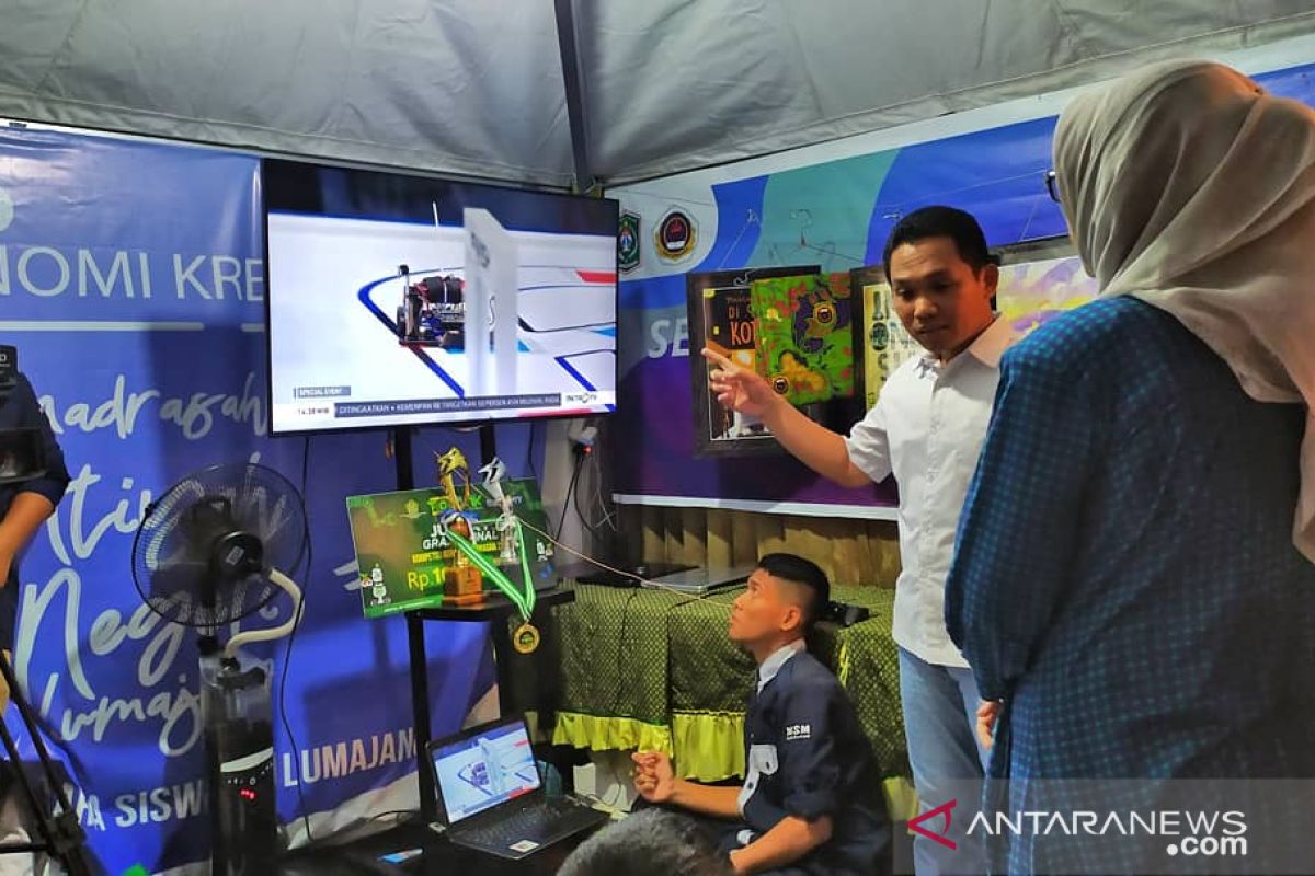 Pameran produk generasi muda Lumajang 