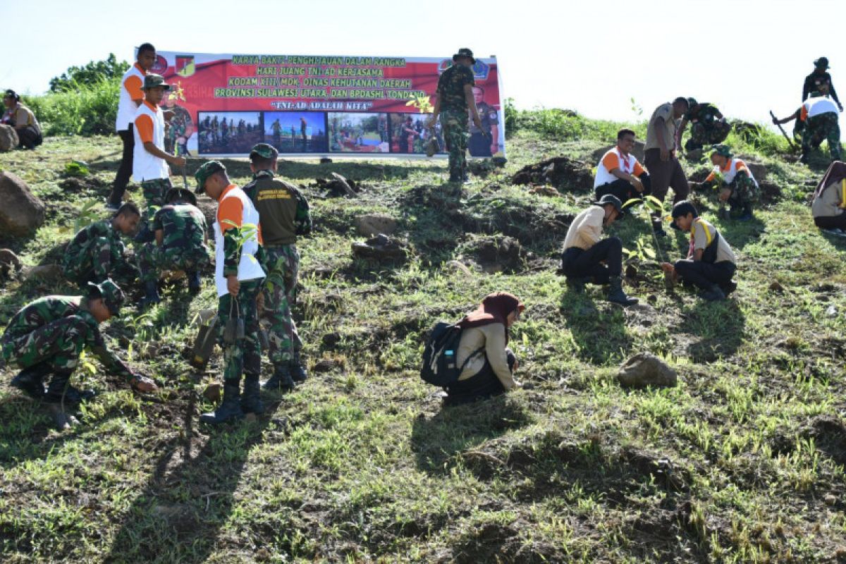 Kodam XIII/Merdeka tanam pohon sambut Hari Juang TNI AD