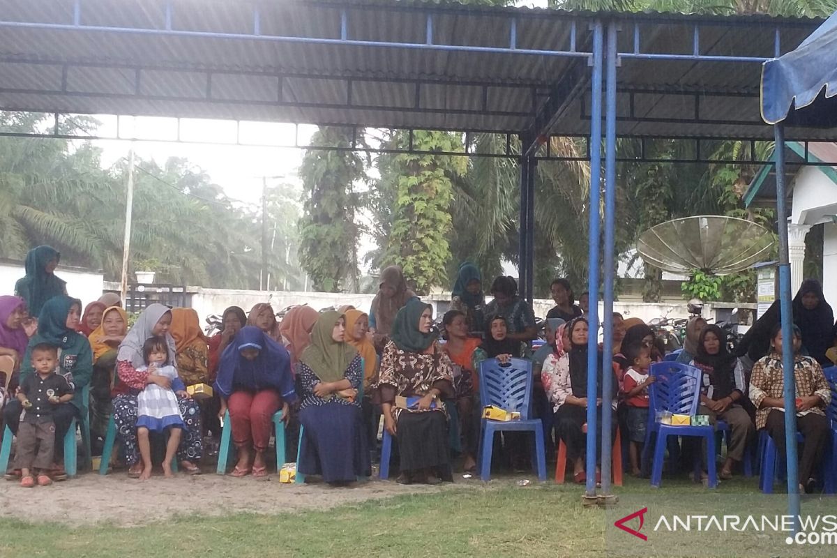 Sosialisasi Desa Layak Anak di Desa Hanna