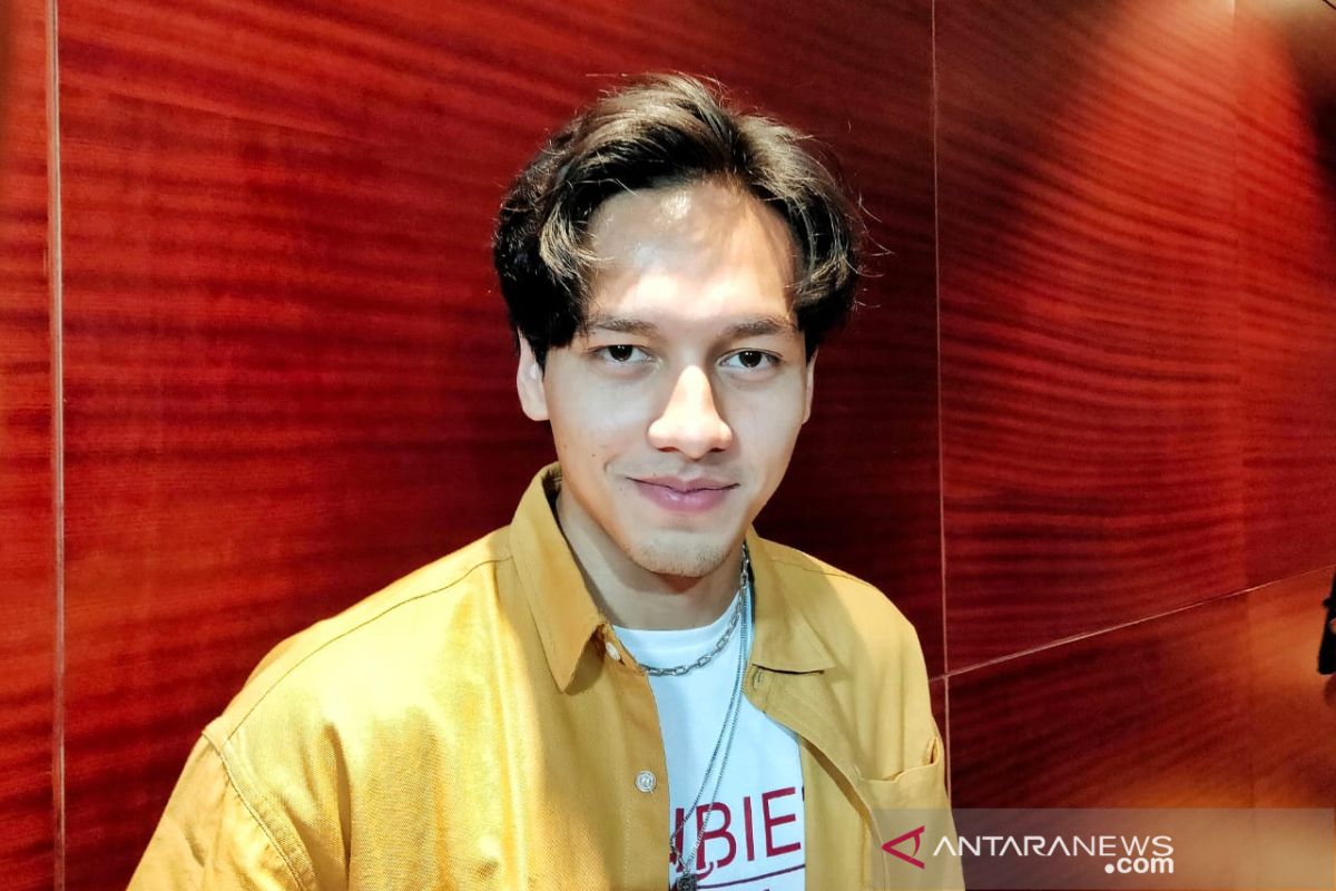 Jefri Nichol rajin cuci tangan cegah COVID-19