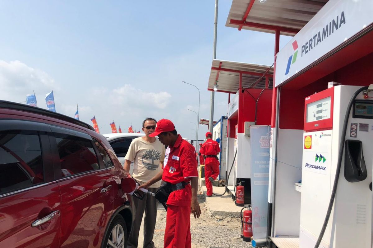 Pertamina tambah pasokan BBM jluntuk alur mudik Natal-Tahun Baru