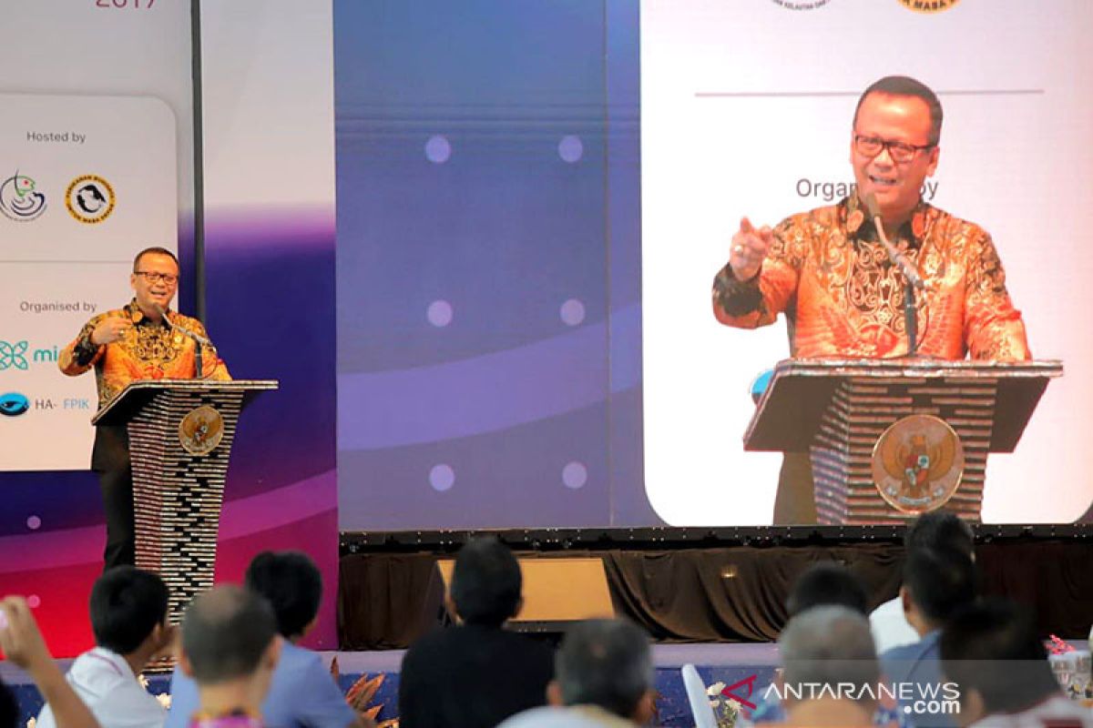 Minister Edhy Prabowo encourages young generation to start business