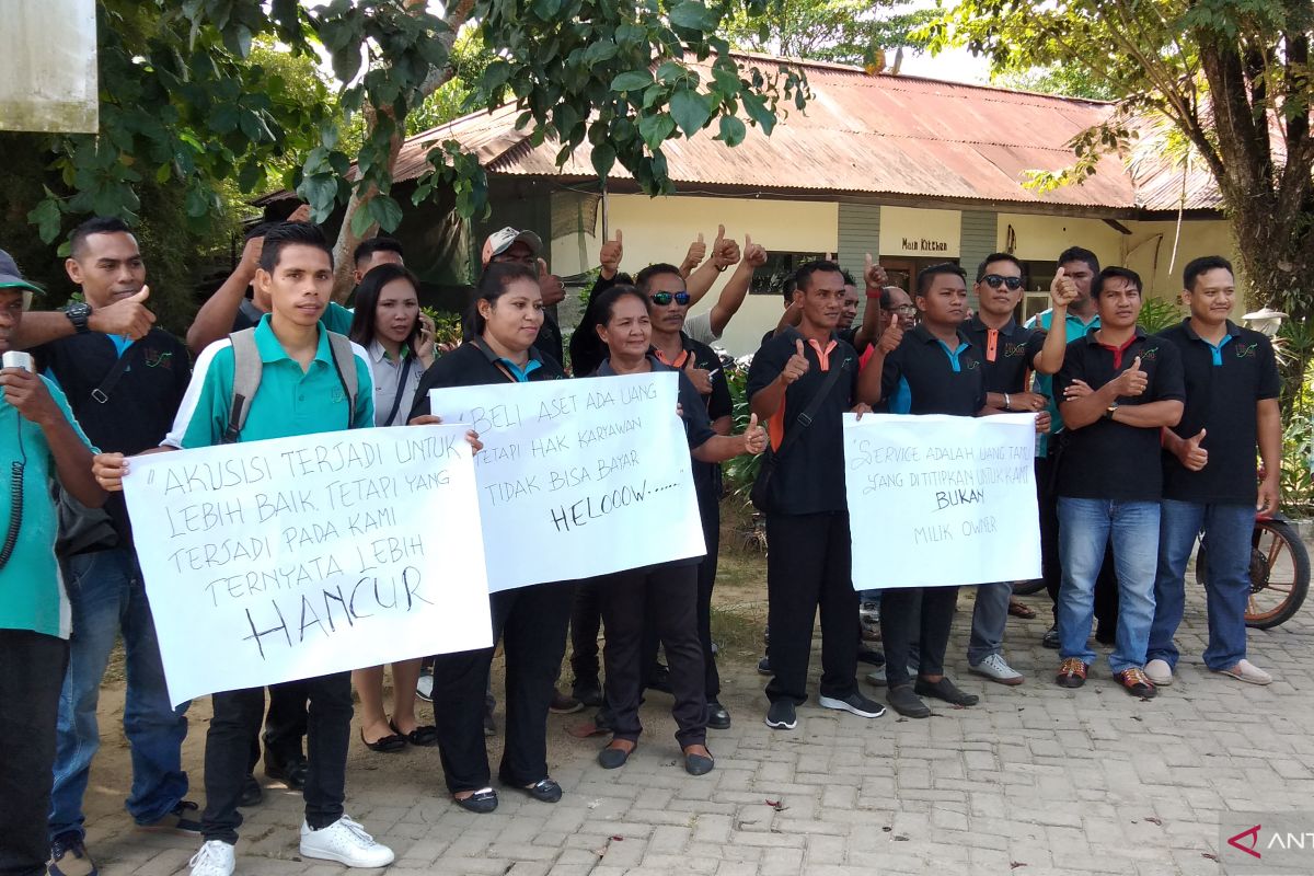 Karyawan Hotel Luxio Sorong mogok kerja