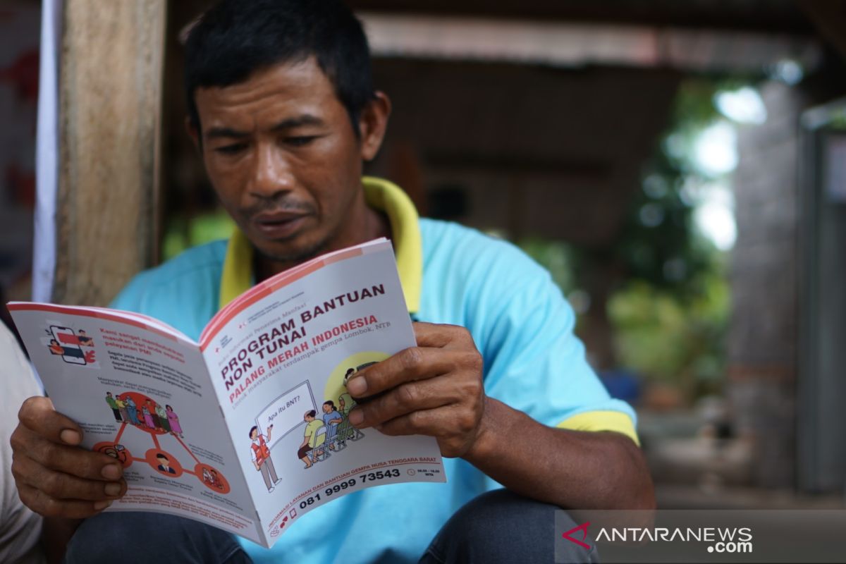 PMI bagikan tabungan dan kartu ATM kepada 4 ribu korban gempa di Lombok