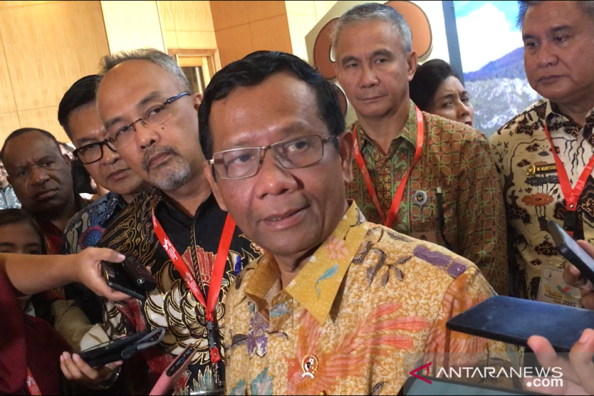 Mahfud:  Usulan pemekaran Papua akan diputuskan Mendagri Tito