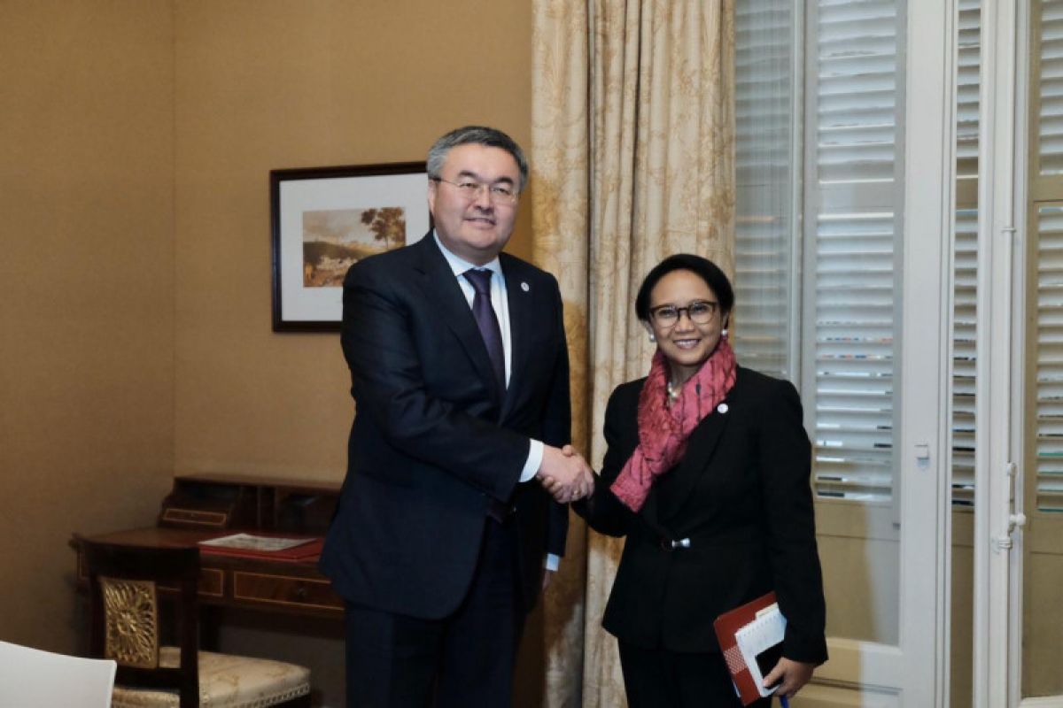 Indonesia-Kazakhstan meeting centers on enhancing economic cooperation