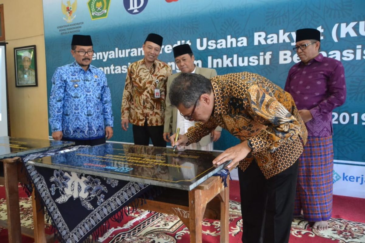 Pemerintah luncurkan pengembangan ekonomi syariah berbasis pesantren