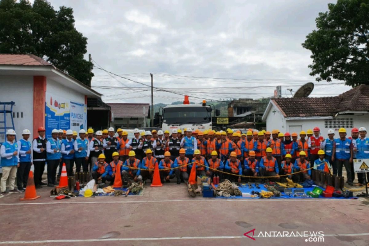 Siaga perayaan Natal dan Tahun Baru, PLN Padangsidimpuan pastikan jaga pasokan listrik