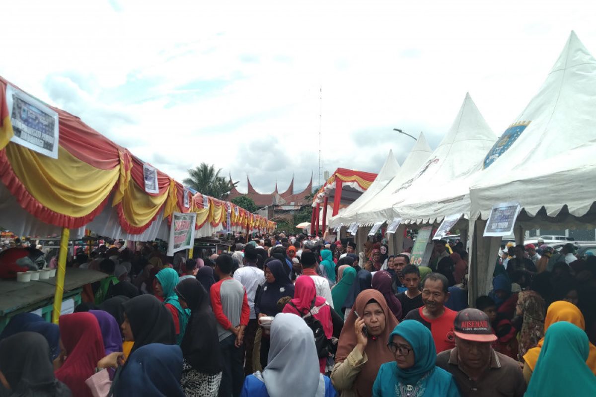 Pesta rakyat habiskan 17.500 porsi makanan dari Pemkot Payakumbuh