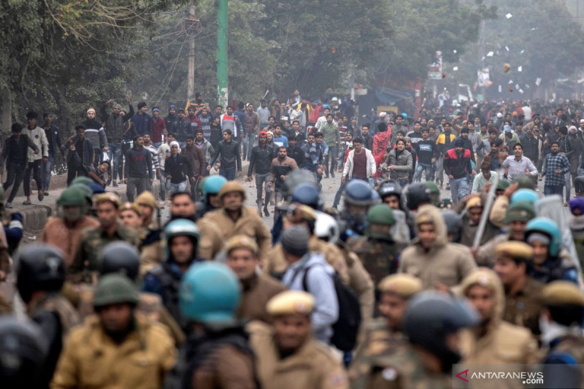 Bentrokan meletus di Ibu Kota India protes UU kewarganegaraan
