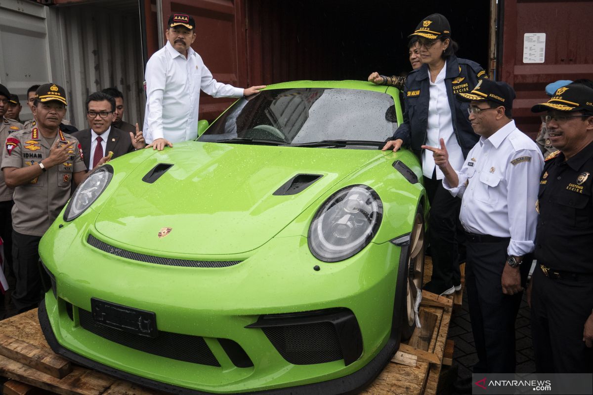 Kemarin, penyelundupan kendaraan meningkat hingga RI lawan Uni Eropa