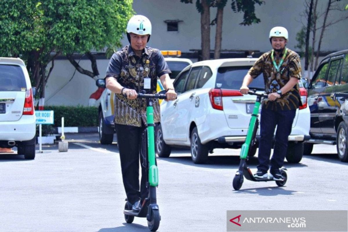 Operasional skuter listrik di Kota Bogor masih akan dikaji