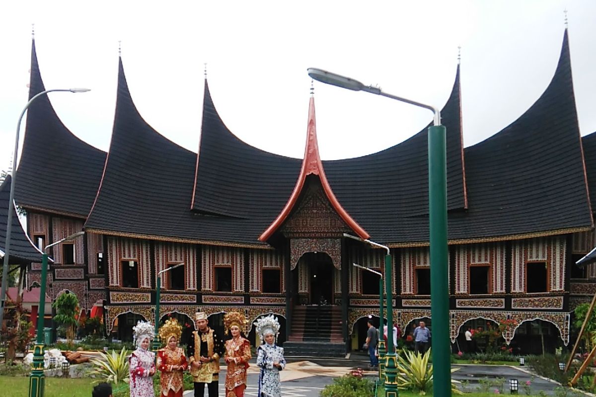 12 destinasi dan kuliner pilihan liburan di Padang Panjang