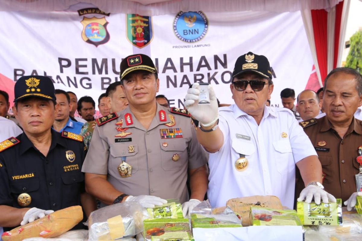 Pemusnahan barang bukti narkoba di lapangan Korpri