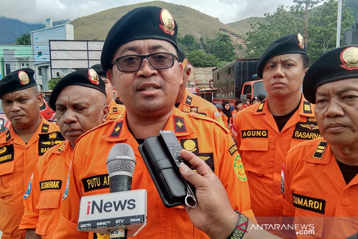 Diperkirakan nelayan jatuh dari atas rumpon sudah masuk perairan PNG