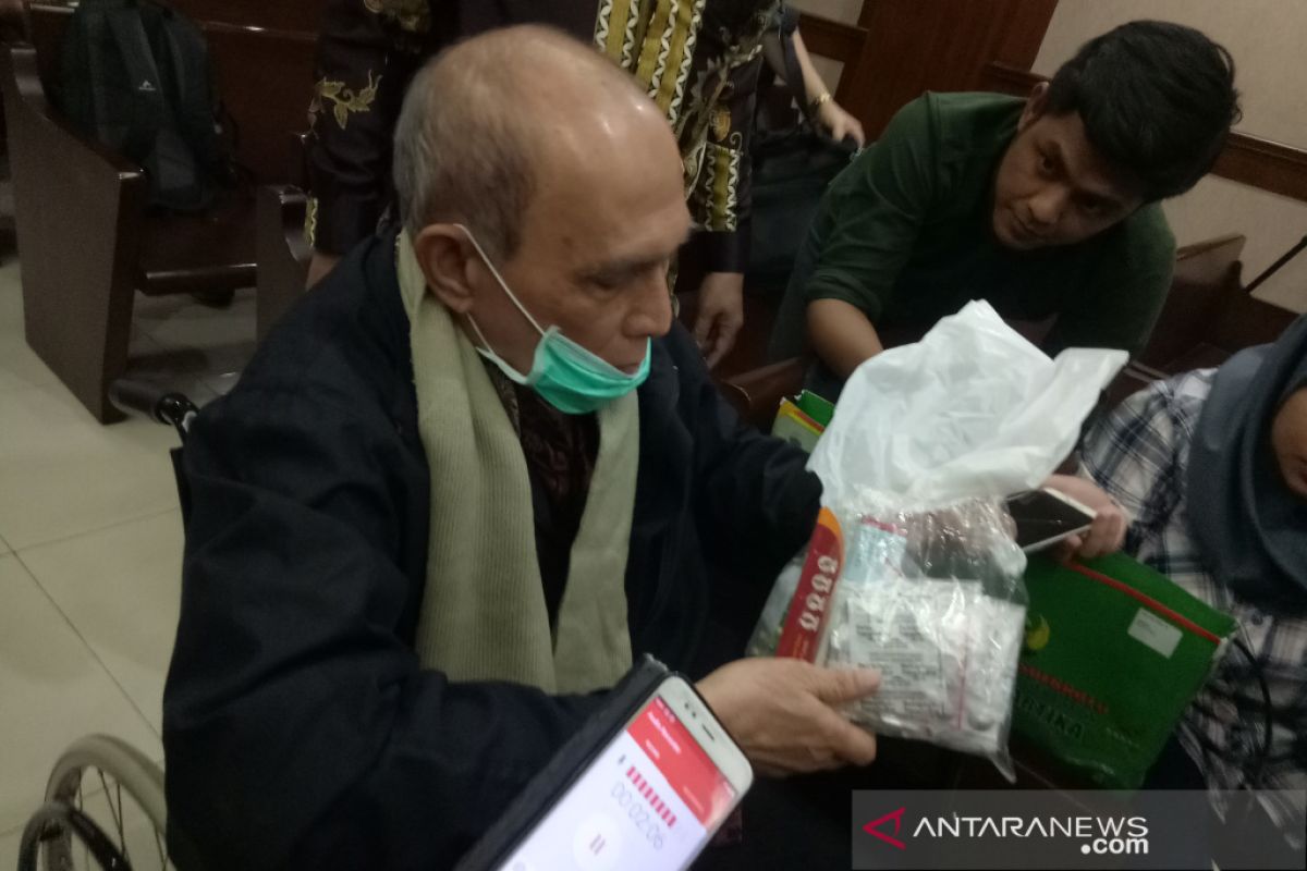 Meski kondisi kesehatan kurang prima, Kivlan Zen hadiri sidang pembacaan eksepsi