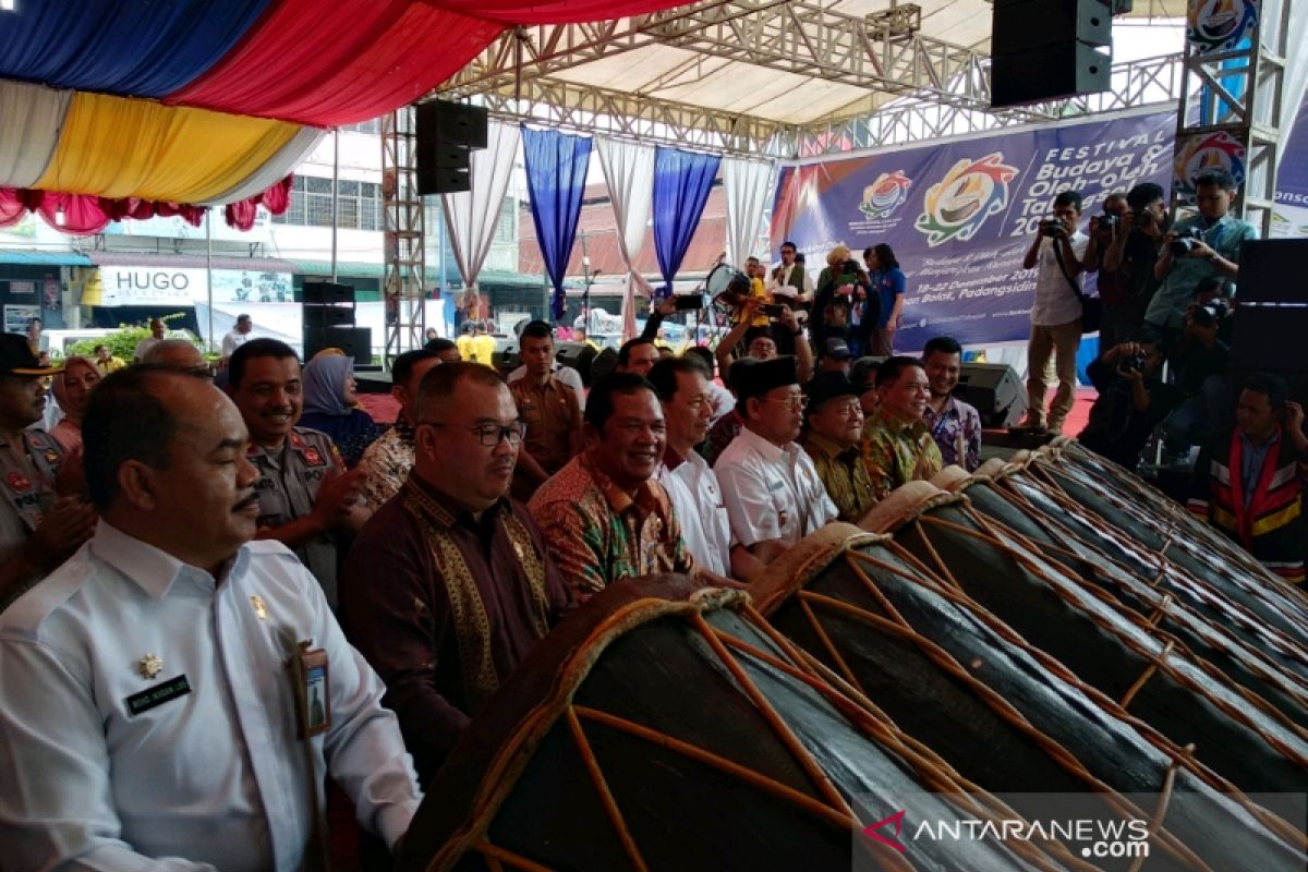 Wali Kota Padangsidimpuan resmi buka Featival Budaya Oleh-Oleh Tabagsel