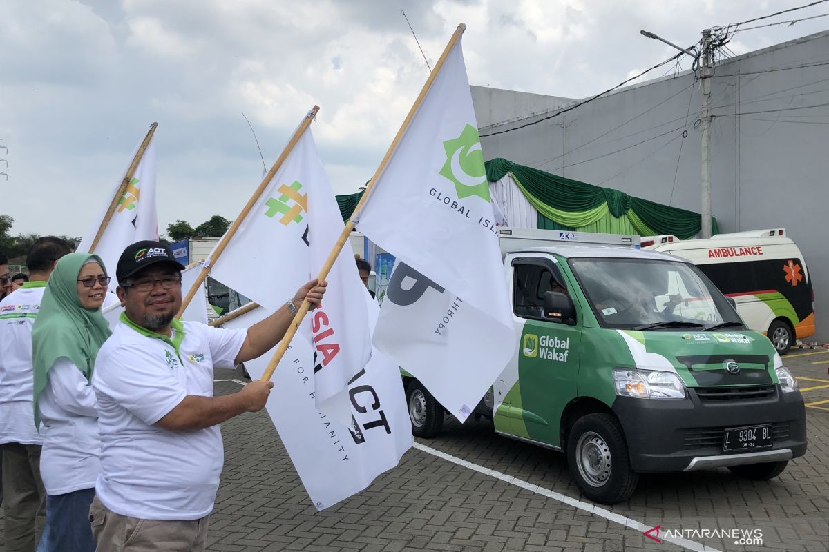 ACT salurkan 10.000 karton air minum wakaf untuk Malang