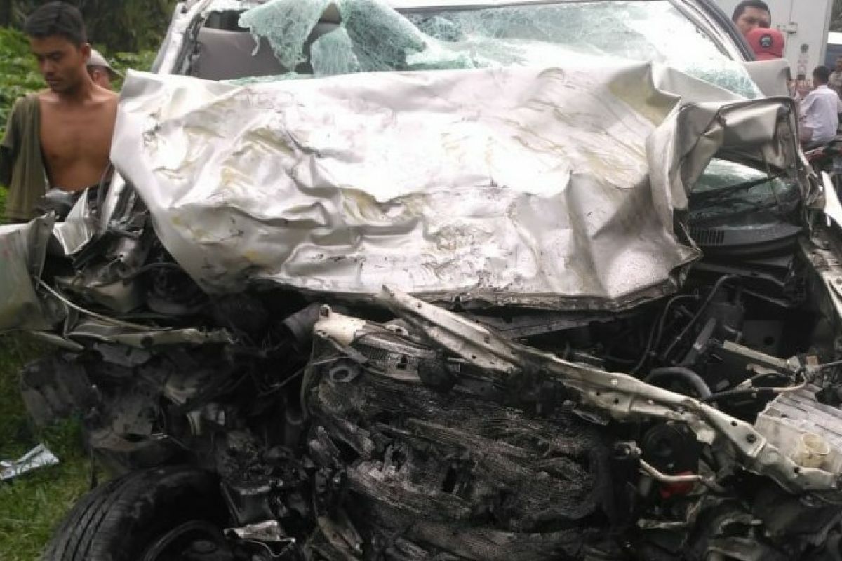 Satu tewas, tujuh luka dalam kecelakaan di Simalungun