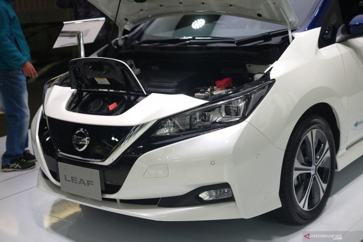 Nissan siapkan 2.000 Leaf untuk Uber