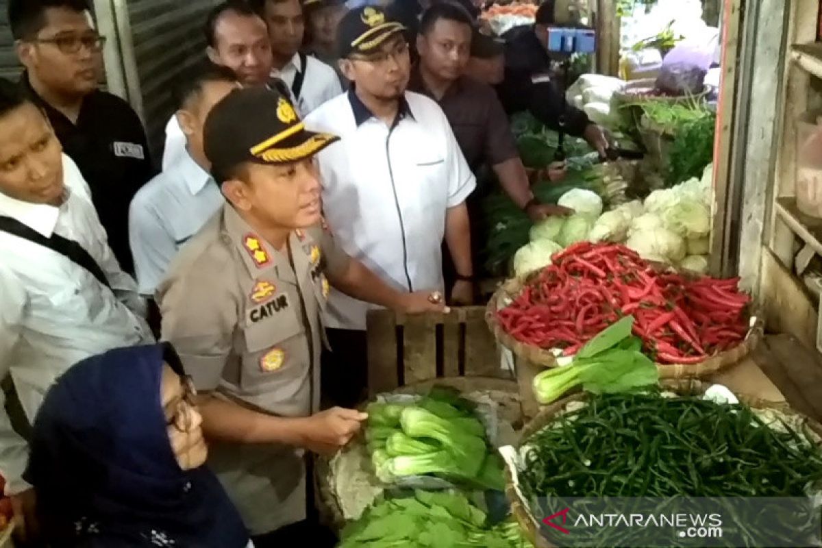 Harga bahan kebutuhan pokok di Kudus merangkak naik