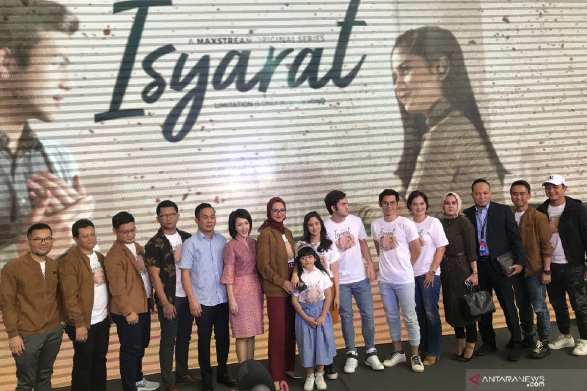 MAXStream rilis serial "Isyarat" berdasar cerita hidup Angkie Yudistia