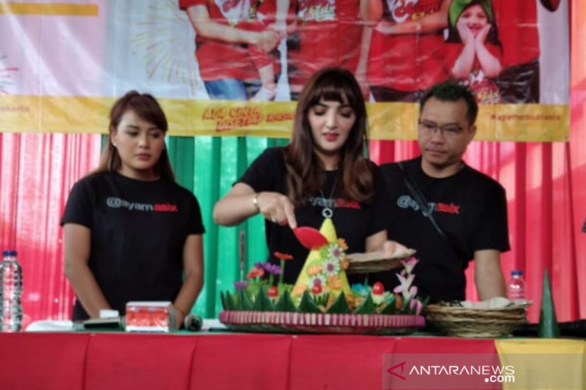 Anang-Ashanty buka bisnis kuliner 'ayam asix' di Purwokerto