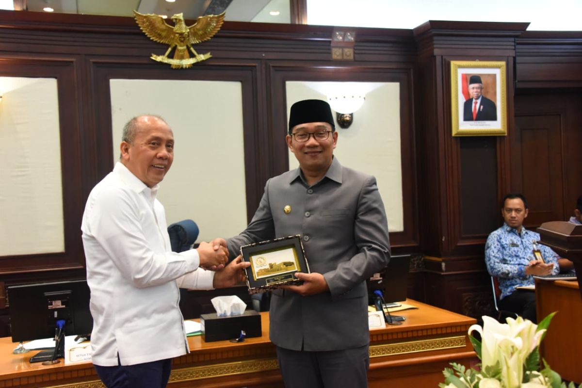 Gubernur Ridwan Kamil minta DPR bantu usulan DOB di Jabar