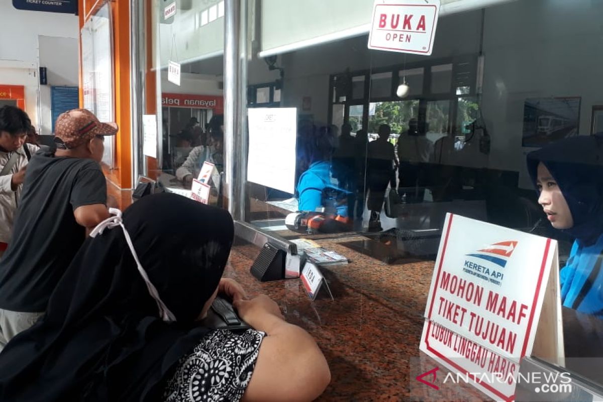 Tiket kereta api kelas ekonomi  tujuan Lampung ludes