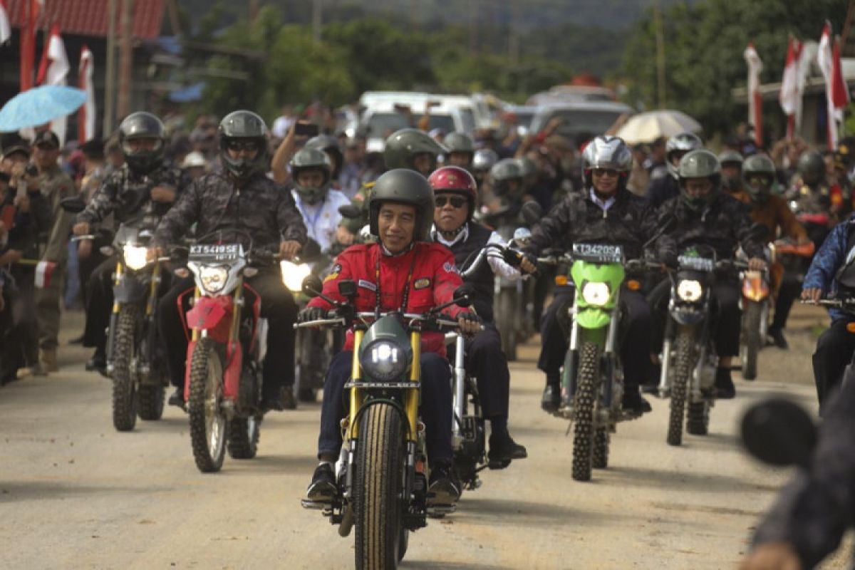 Kendarai Motor, Presiden, Menteri dan Gubernur Jajal Jalan di Krayan