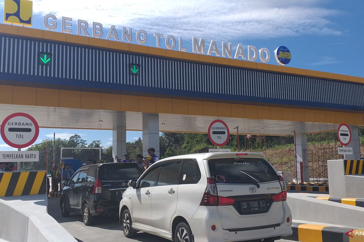 Hari pertama operasional tol Manado -Bitung dilintasi 3.500 kendaraan