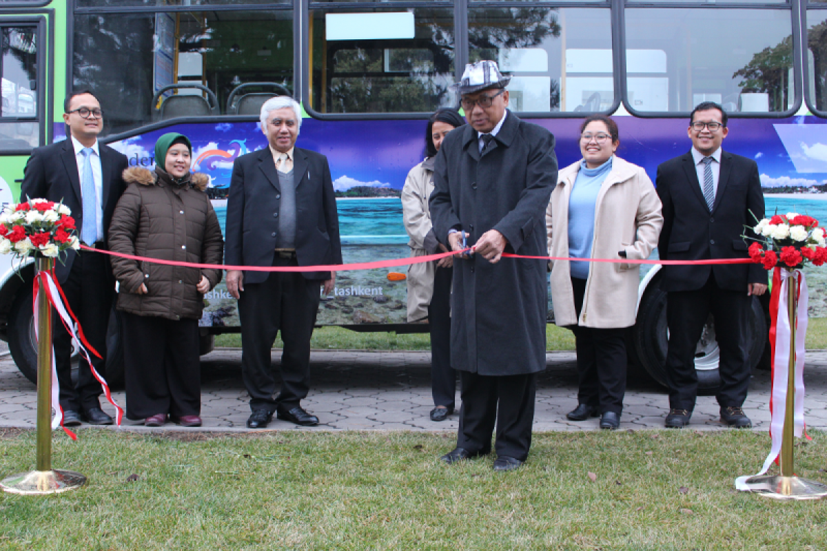 Bus promosi "Wonderful Indonesia" beredar di Tashkent, Uzbekistan