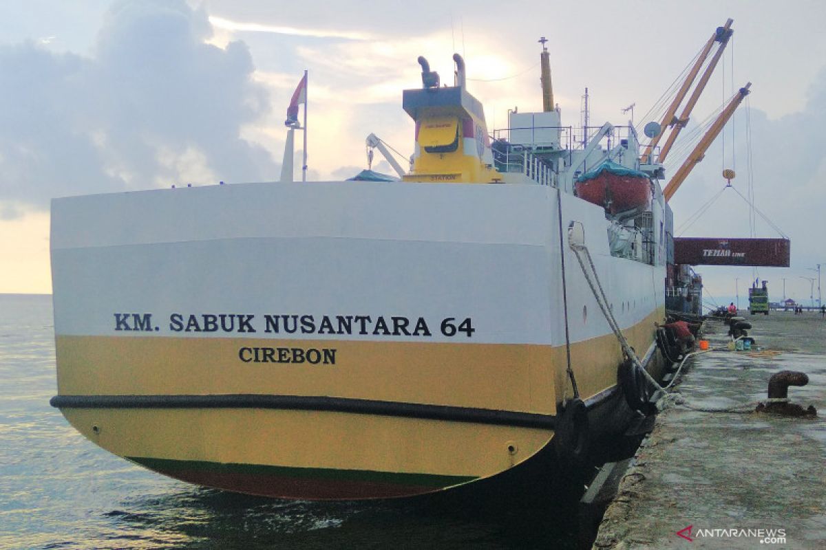 Kapal perintis layani angkutan Natal warga 3T pulau Mapia