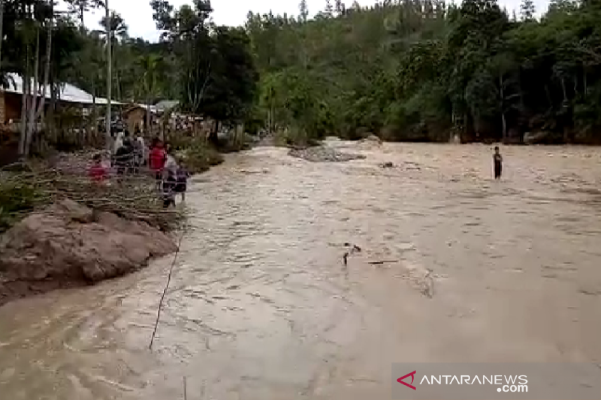 Tak ditemukan, pencarian anak hanyut di Sungai Lumut Aceh Tengah dihentikan