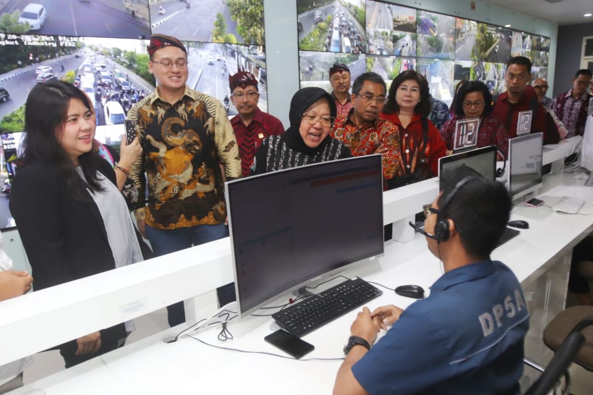 Kemarin, pengucapan sumpah Dewas KPK hingga Tina ingin taman ala Risma