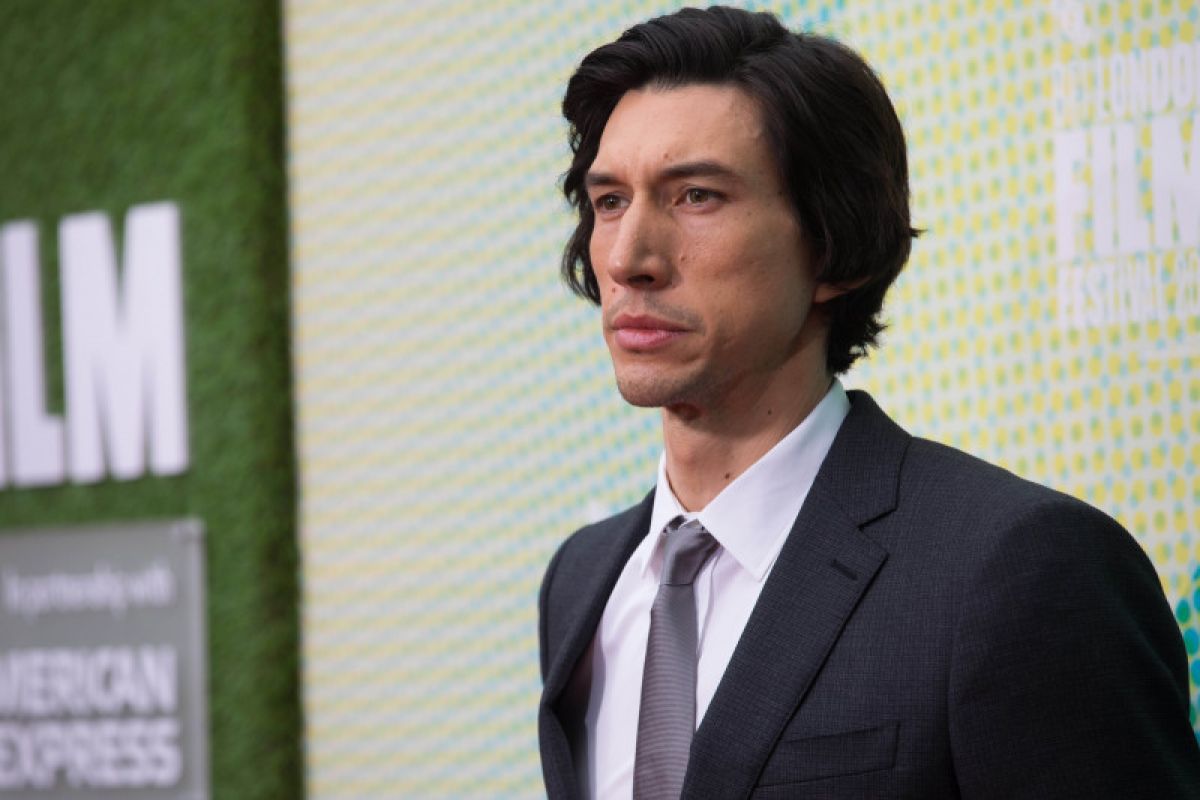 Adam Driver akan terima penghargaan di Festival Film Palm Springs