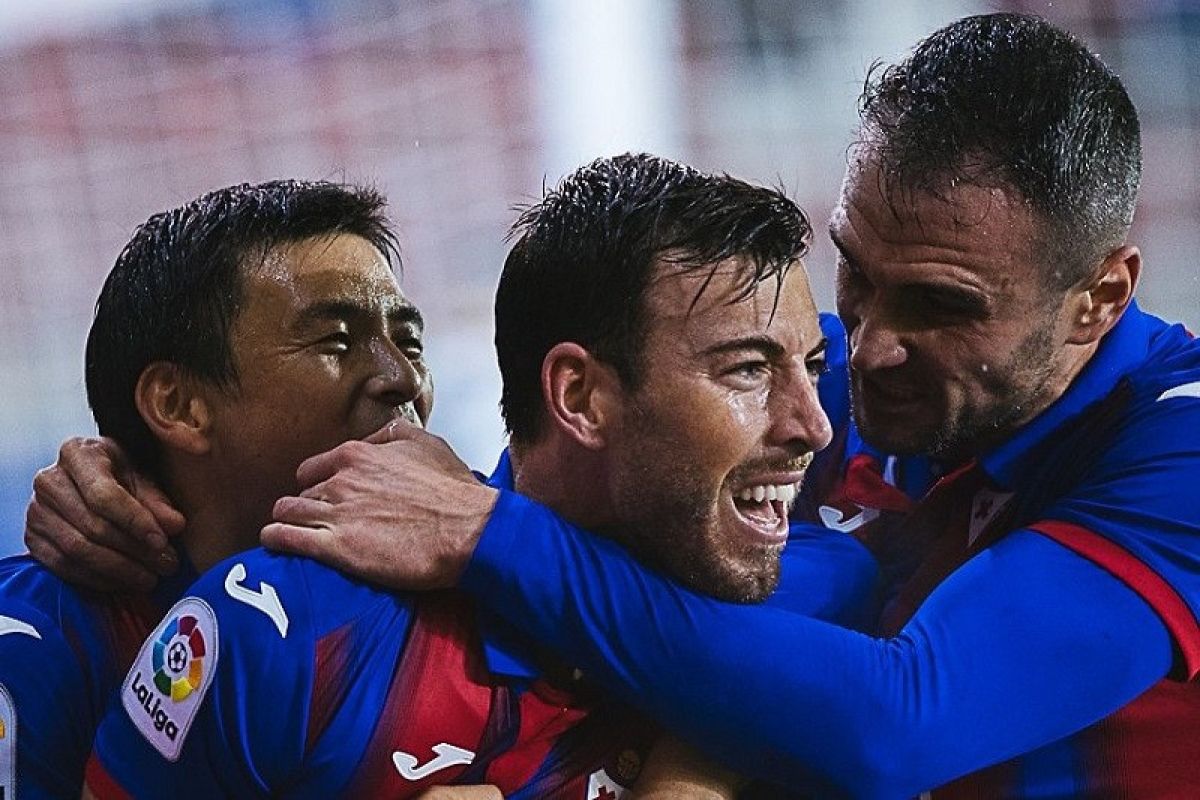 Taklukkan Granada, Eibar hentikan tren negatif lima laga sebelumnya