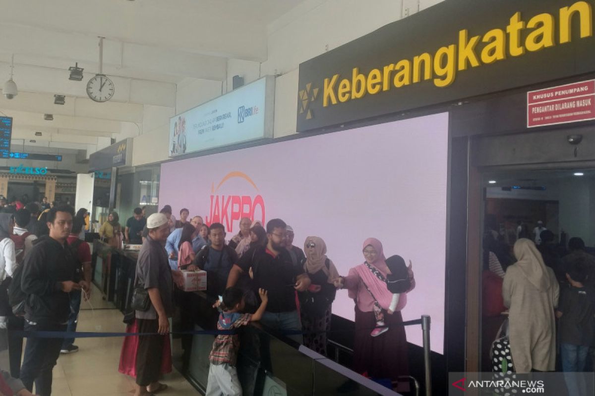 Jumlah pemilir di Bandara Halim Perdana Kusuma alami penurunan