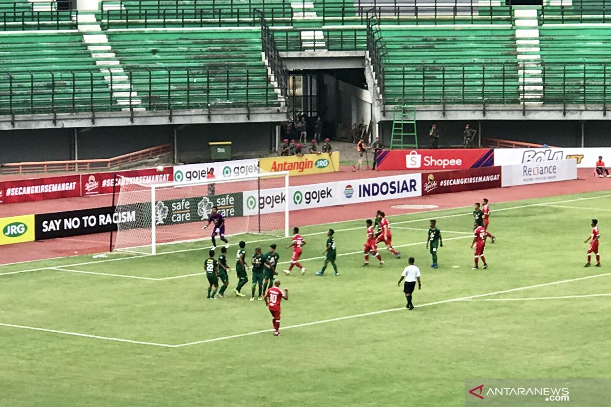 Persebaya ditahan Perseru Badak Lampung tanpa gol pada babak pertama