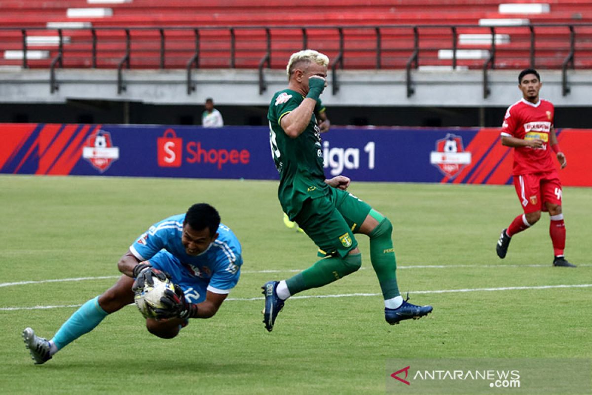 Persebaya persembahkan kemenangan di laga pamungkas untuk bonek-bonita